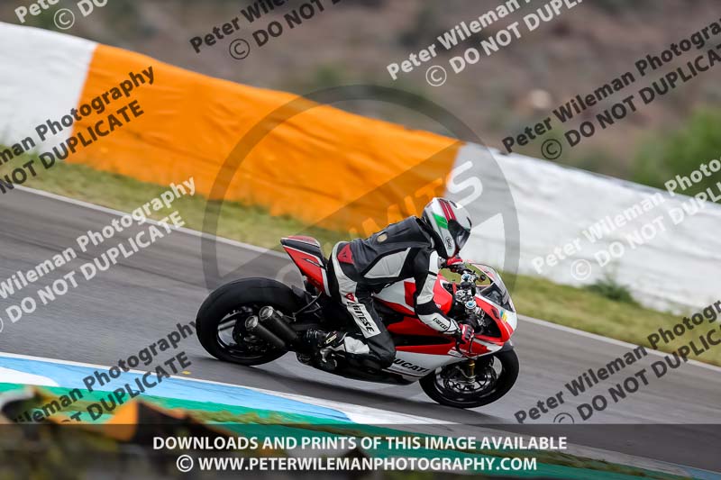 estoril;event digital images;motorbikes;no limits;peter wileman photography;portugal;trackday;trackday digital images